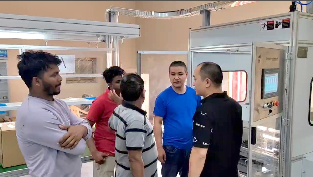 沙特阿拉伯客戶（MCB自動化生產(chǎn)線現(xiàn)場安裝視頻）
